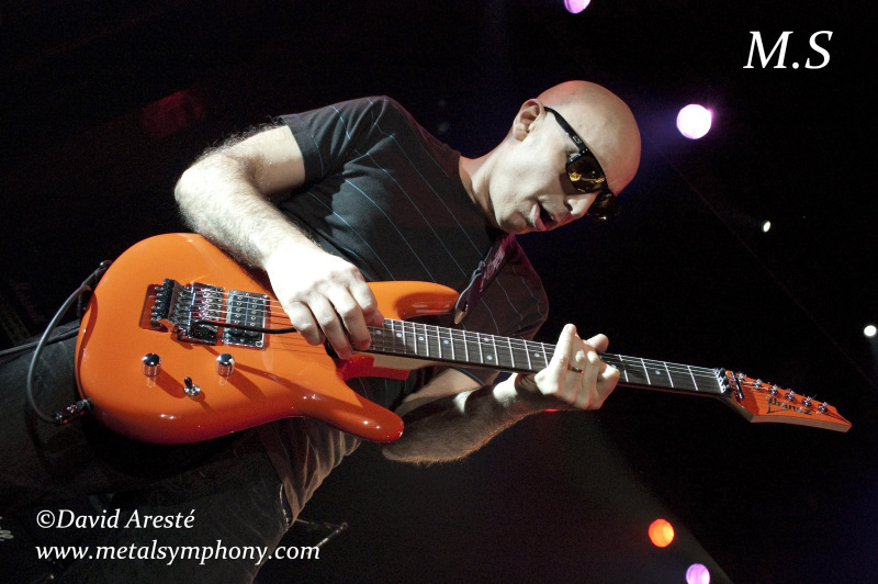 Joe Satriani nos habla sobre "The Elephants of Mars"
