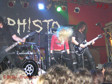 P1010229 Arch Enemy - 8 de Diciembre - Sala Mephisto ( Barcelona )