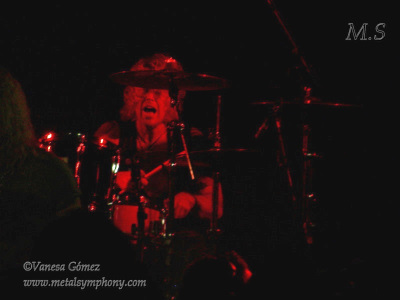 DSCN0400 Firefest III : NEXX + Treat - 28 de Octubre - Rock City ( Nottingham )