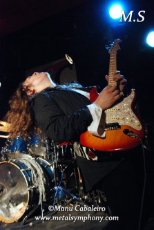 Burning_Kingdom_008 Mr.Big, Stream of Passion, Barón Rojo, Martohell'11, GuitarFest, Stryper...