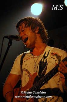 tb6 Manuel Seoane + The Brokenflowers - 6 de Noviembre'09 - Sala R&C ( Madrid )