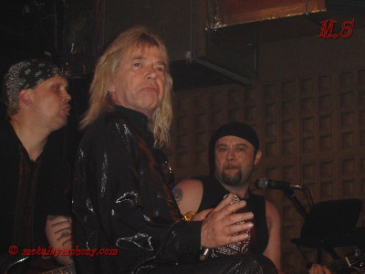 DSC03228 Bob Catley