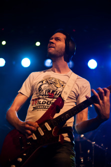 pg110 Paul Gilbert en gira...