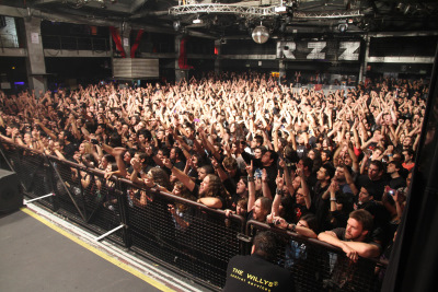 warcrybcn01 WarCry - 22 de Octubre'11 - Sala Razzmatazz ( Barcelona )