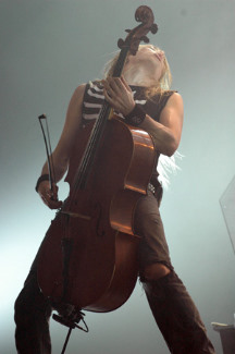 apoll5 Apocalyptica en España....