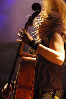 apopaard21 Eicca Toppinen - Apocalyptica -