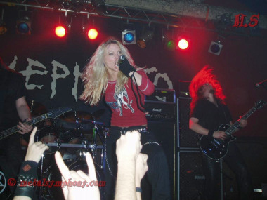 ArchEnemy2005%20067%20Resized Sharlee d´Angelo - Arch Enemy -