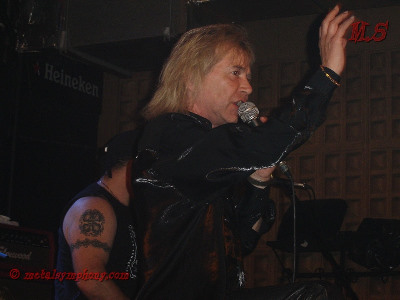 DSC03213 Bob Catley