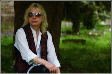 abp_7779 Bob Catley