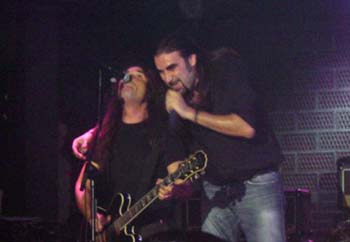 brian-y-metadona Jordi Vázquez - The Bon Scott Band -