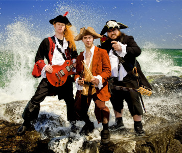 Swashbuckle2009b Commodore RedRum - Swashbuckle -