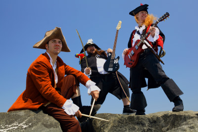 Swashbuckle2009m Commodore RedRum - Swashbuckle -