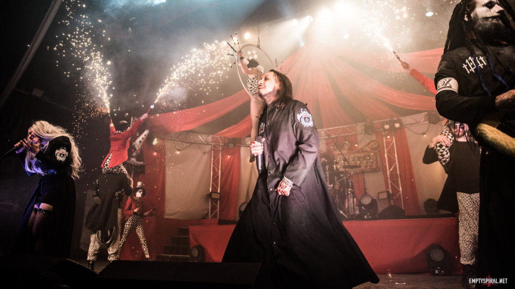 Lacuna Coil cumplen 20 años con su show más ambicioso en Londres