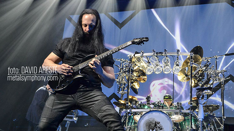 Dream Theater y Devin Townsend de gira por España en 2022