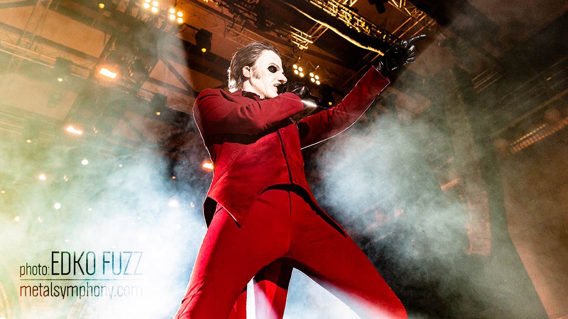 ghost-live-tour