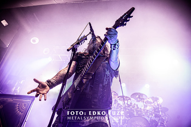 Amon Amarth y Machine Head en Barcelona, el vaso medio lleno...