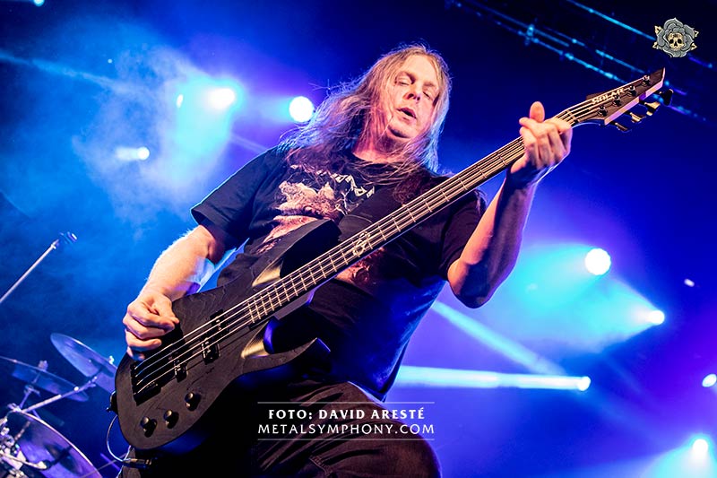 In Flames recupera su lugar después de dar una lección de death metal sueco