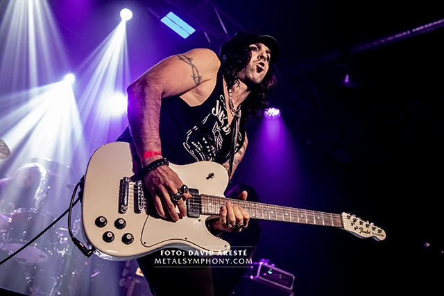 jolly-joker-revi-live-madrid-3 Jolly Joker y Michael Monroe: rock salvaje, sudor y electricidad en la noche de Madrid