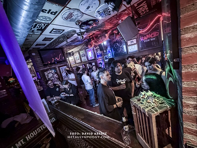 listening-party-survivalism-against-waves-3 Against The Waves: Survivalism, un regreso con ambición