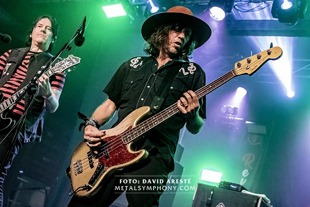 michael-monroe-revi-live-madrid-6 Jolly Joker y Michael Monroe: rock salvaje, sudor y electricidad en la noche de Madrid